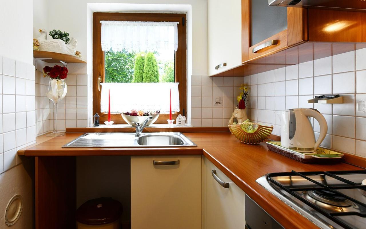 Apartment And Rooms Ivancica เซลิสเต เดรซิสโก ภายนอก รูปภาพ